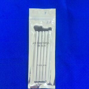 F.A.R.A.H Silver Makeup Brush Set